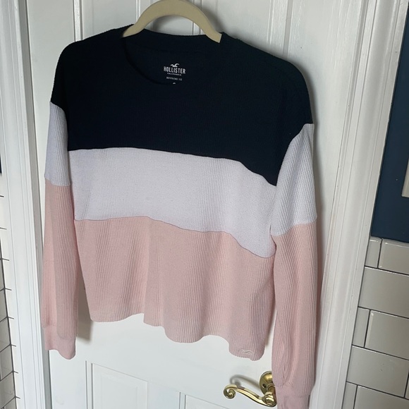 Hollister cropped tee - Picture 2 of 3